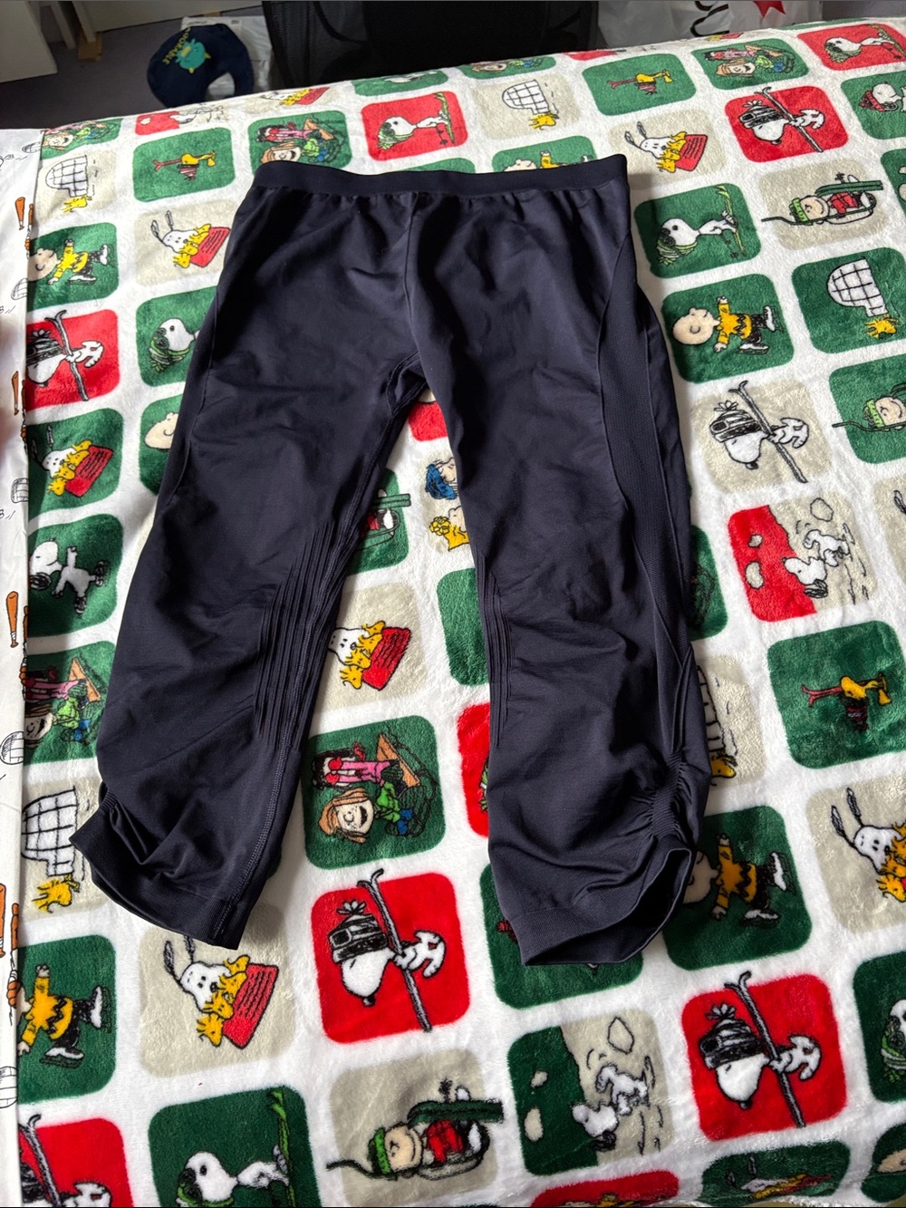 GAP Black Women's Capri Active Leggings